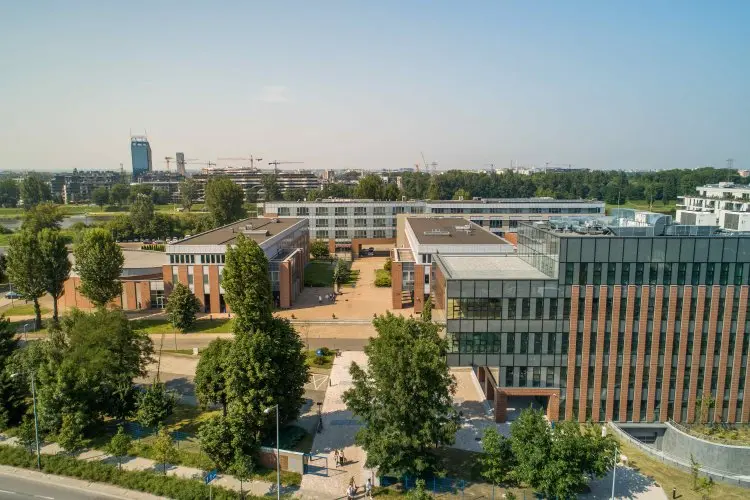 Uczelnie Uniwersytet Andrzeja Frycza Modrzewskiego