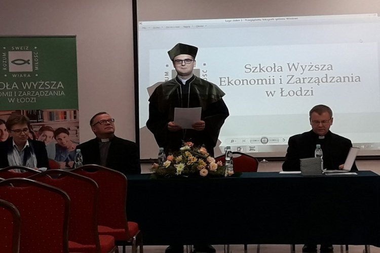 Logistyka na Społecznej Akademii Nauk w Łodzi – rekrutacja na rok 2023/2024