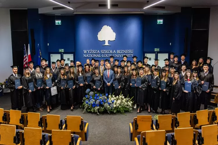 Galeria Wyższa Szkoła Biznesu - National Louis University w Nowym Sączu