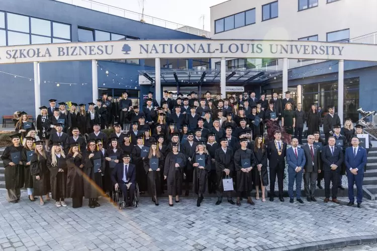 Galeria Wyższa Szkoła Biznesu - National Louis University w Nowym Sączu